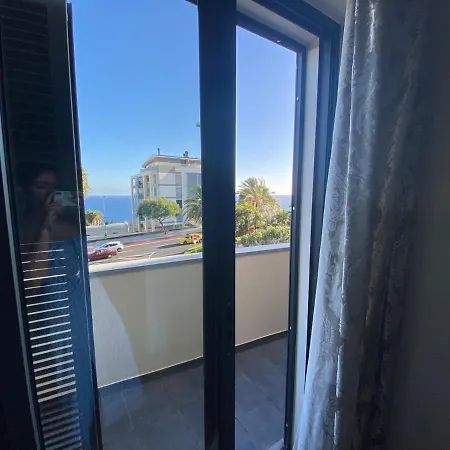 Seaview Nice&easy - Free Parking Appartamento